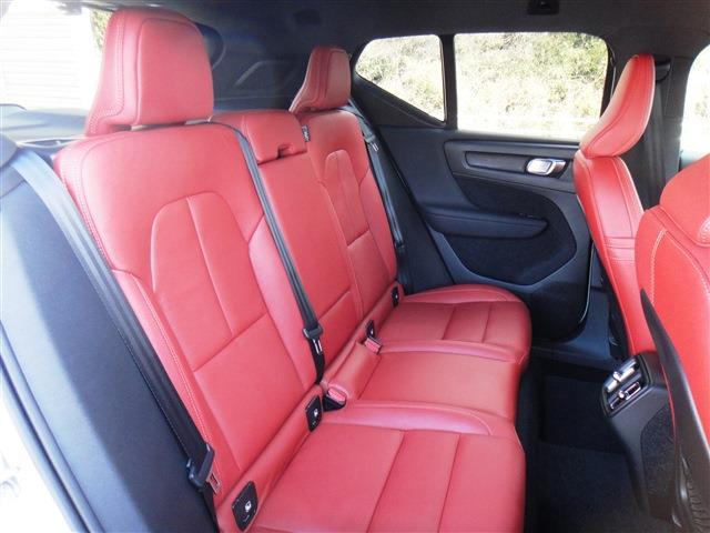 ボルボ ＸＣ４０ Ｔ４ ＡＷＤ インスクリプション ４ＷＤ H30年 (東北) 99