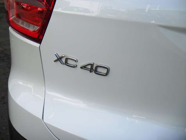 ボルボ ＸＣ４０ Ｔ４ ＡＷＤ インスクリプション ４ＷＤ H30年 (東北) 99