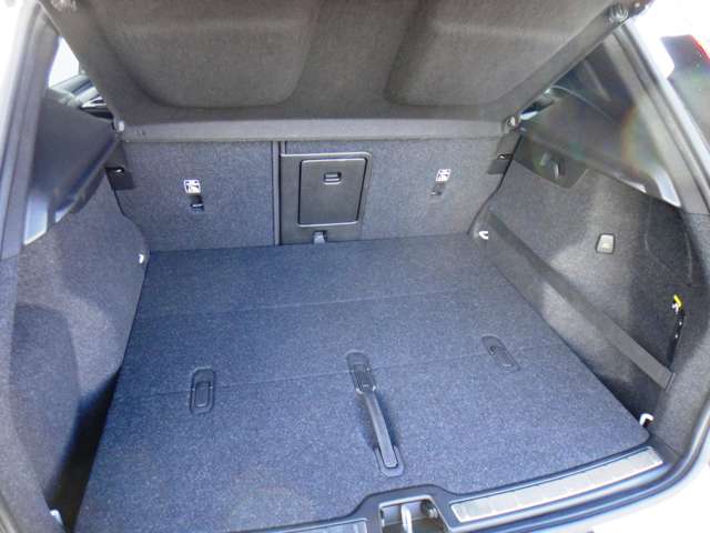 ボルボ ＸＣ４０ Ｔ４ ＡＷＤ インスクリプション ４ＷＤ H30年 (東北) 99