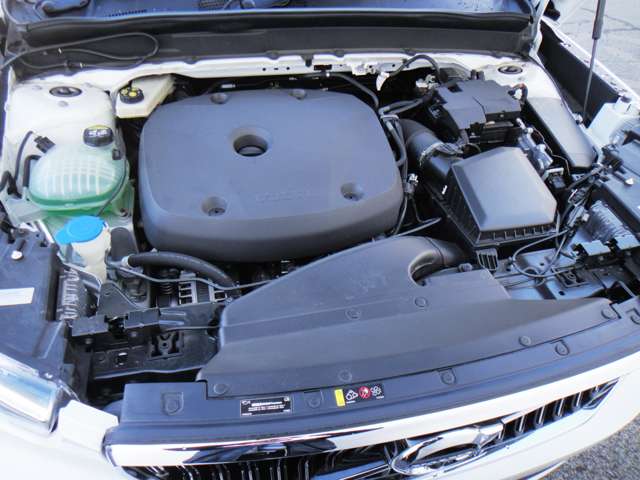 ボルボ ＸＣ４０ Ｔ４ ＡＷＤ インスクリプション ４ＷＤ H30年 (東北) 99