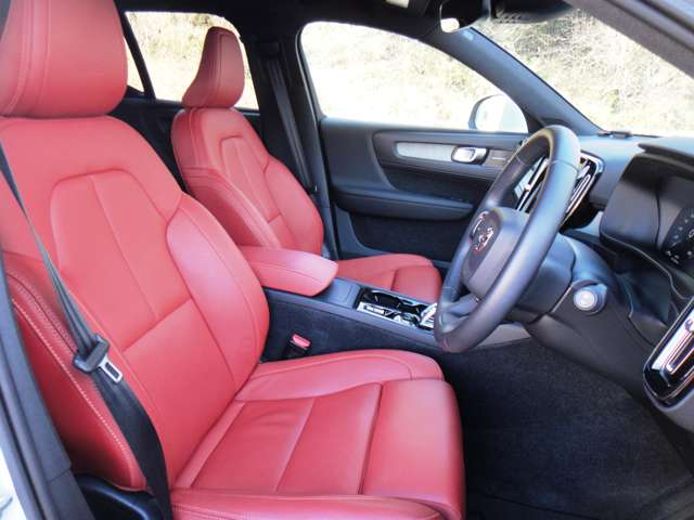 ボルボ ＸＣ４０ Ｔ４ ＡＷＤ インスクリプション ４ＷＤ H30年 (東北) 99