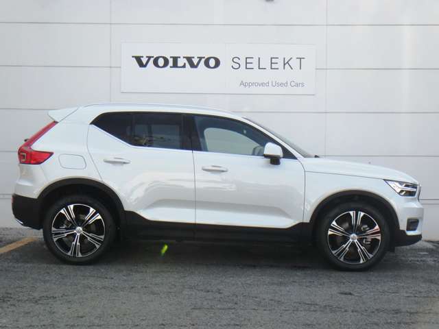 ボルボ ＸＣ４０ Ｔ４ ＡＷＤ インスクリプション ４ＷＤ H30年 (東北) 99