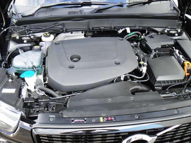 ボルボ ＸＣ４０ Ｔ５ ＡＷＤ Ｒデザイン ４ＷＤ H30年 (東北) 99