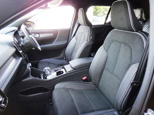 ボルボ ＸＣ４０ Ｔ５ ＡＷＤ Ｒデザイン ４ＷＤ H30年 (東北) 99