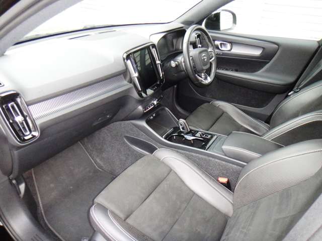 ボルボ ＸＣ４０ Ｔ５ ＡＷＤ Ｒデザイン ４ＷＤ H30年 (東北) 99