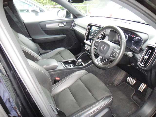 ボルボ ＸＣ４０ Ｔ５ ＡＷＤ Ｒデザイン ４ＷＤ H30年 (東北) 99