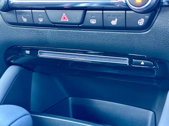 マツダ ＭＡＺＤＡ３　ファストバック ２．０ ２０Ｓ プロアクティブ ツーリング セレクション R5年 (近畿) 99