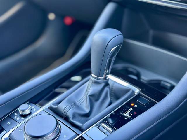 マツダ ＭＡＺＤＡ３　ファストバック ２．０ ２０Ｓ プロアクティブ ツーリング セレクション R5年 (近畿) 99