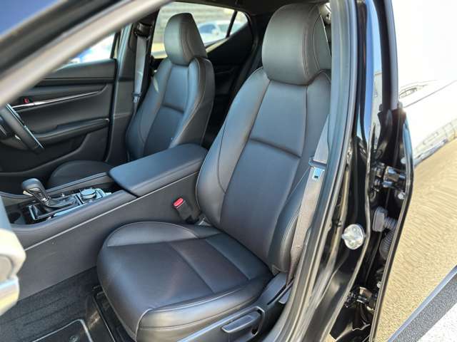 マツダ ＭＡＺＤＡ３　ファストバック ２．０ ２０Ｓ プロアクティブ ツーリング セレクション R5年 (近畿) 99