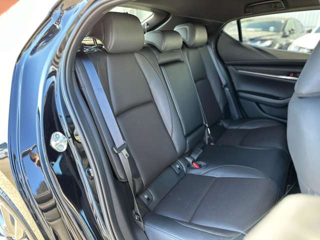 マツダ ＭＡＺＤＡ３　ファストバック ２．０ ２０Ｓ プロアクティブ ツーリング セレクション R5年 (近畿) 99