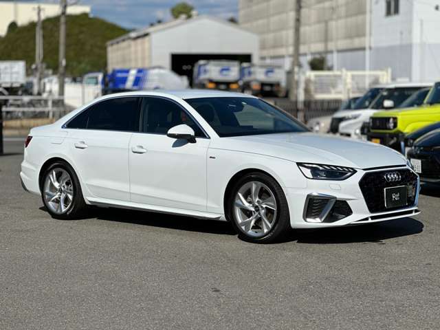 アウディ Ａ４ ３５　ＴＦＳＩ　Ｓライン R5年 (近畿) 99