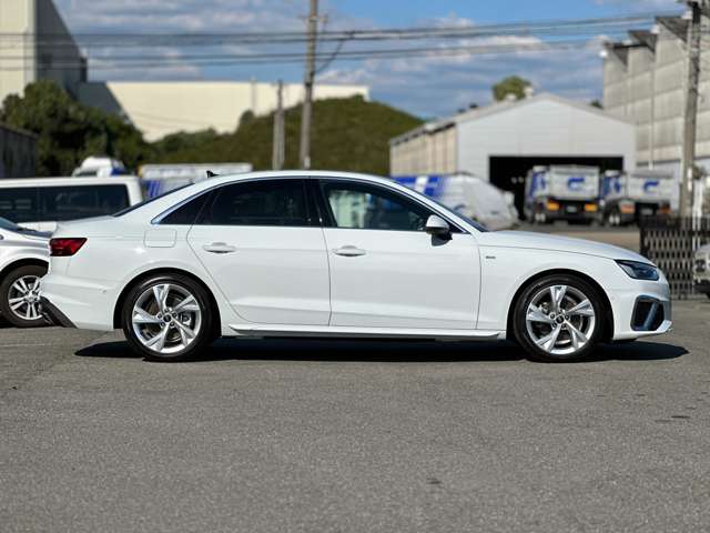 アウディ Ａ４ ３５　ＴＦＳＩ　Ｓライン R5年 (近畿) 99