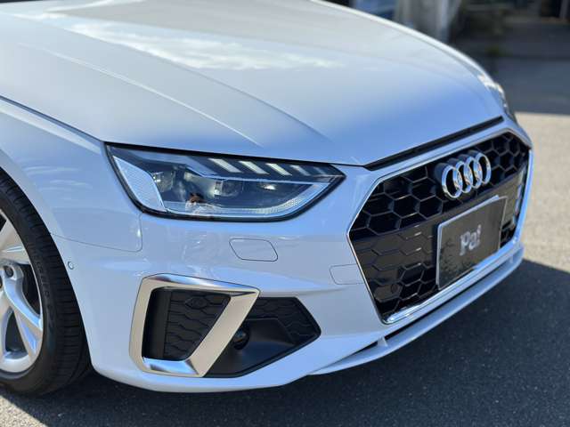 アウディ Ａ４ ３５　ＴＦＳＩ　Ｓライン R5年 (近畿) 99