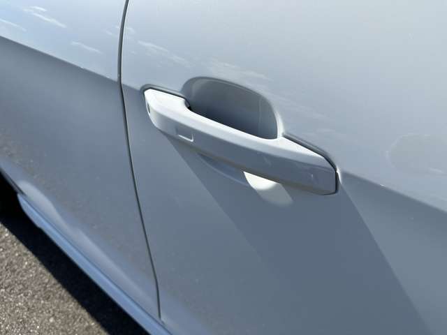 アウディ Ａ４ ３５　ＴＦＳＩ　Ｓライン R5年 (近畿) 99