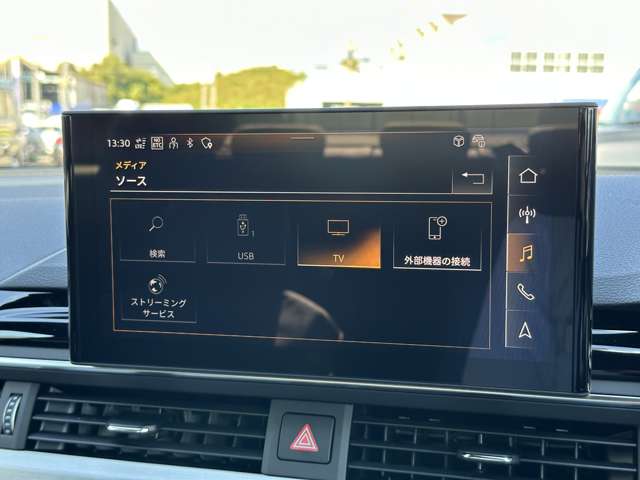 アウディ Ａ４ ３５　ＴＦＳＩ　Ｓライン R5年 (近畿) 99