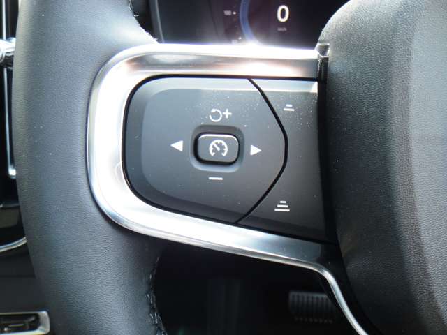 ボルボ ＸＣ４０ アルティメット Ｂ４ ＡＷＤ ４ＷＤ R5年 (東北) 99