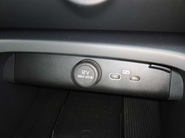 ボルボ ＸＣ４０ アルティメット Ｂ４ ＡＷＤ ４ＷＤ R5年 (東北) 99