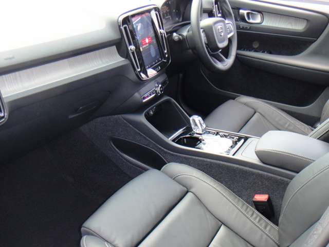 ボルボ ＸＣ４０ アルティメット Ｂ４ ＡＷＤ ４ＷＤ R5年 (東北) 99