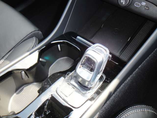 ボルボ ＸＣ４０ アルティメット Ｂ４ ＡＷＤ ４ＷＤ R5年 (東北) 99