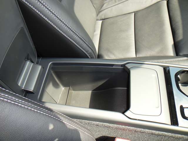 ボルボ ＸＣ４０ アルティメット Ｂ４ ＡＷＤ ４ＷＤ R5年 (東北) 99