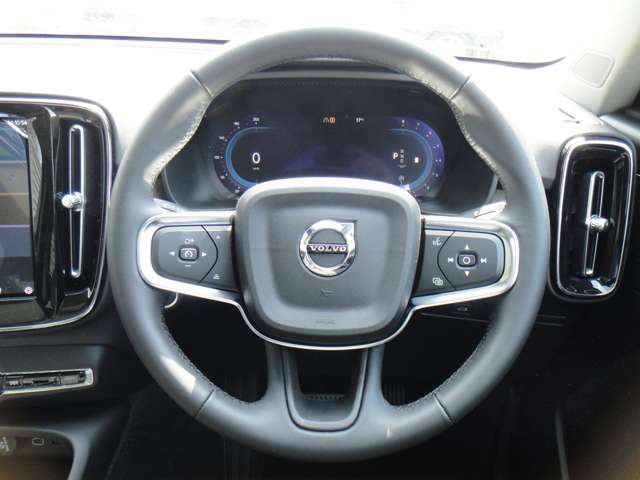 ボルボ ＸＣ４０ アルティメット Ｂ４ ＡＷＤ ４ＷＤ R5年 (東北) 99