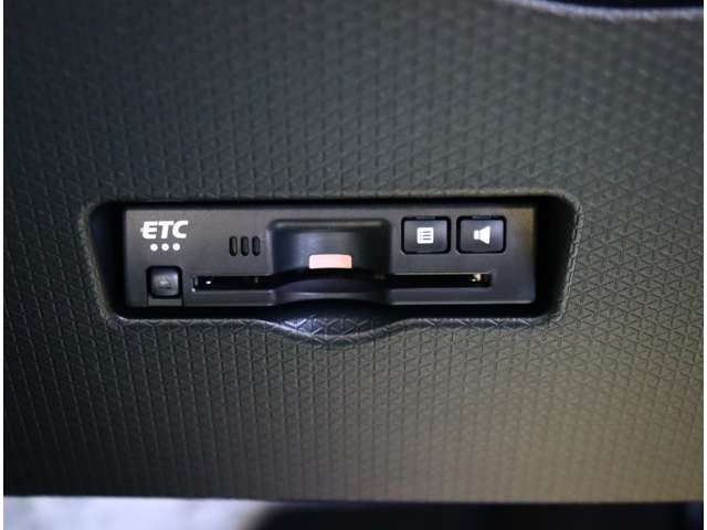 ダイハツ タント ６６０ ファンクロスターボ R5年 (関東) 99