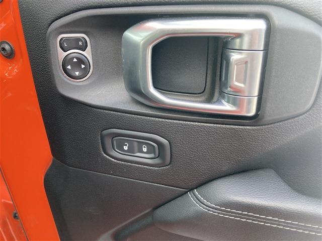 ジープ ラングラー　アンリミテッド アンリミテッド サハラ ３．６Ｌ ４ＷＤ R1年 (東北) 99