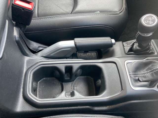 ジープ ラングラー　アンリミテッド アンリミテッド サハラ ３．６Ｌ ４ＷＤ R1年 (東北) 99