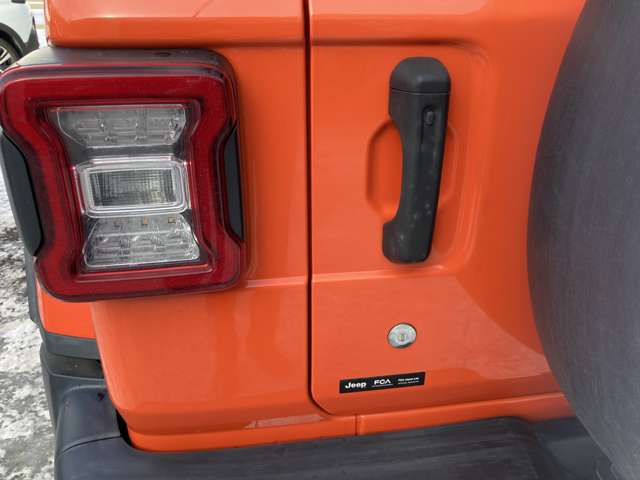 ジープ ラングラー　アンリミテッド アンリミテッド サハラ ３．６Ｌ ４ＷＤ R1年 (東北) 99