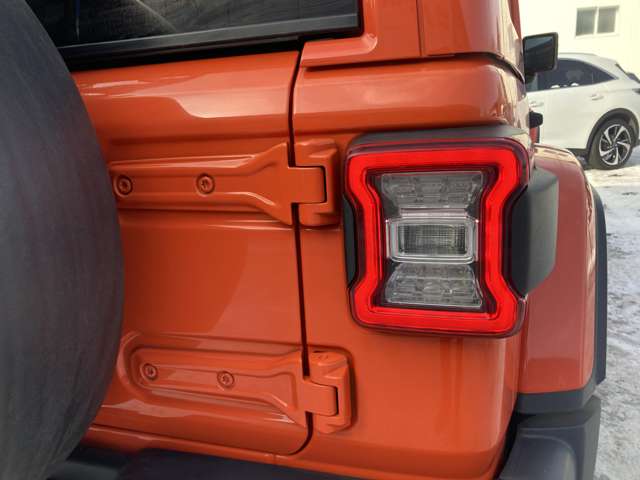 ジープ ラングラー　アンリミテッド アンリミテッド サハラ ３．６Ｌ ４ＷＤ R1年 (東北) 99