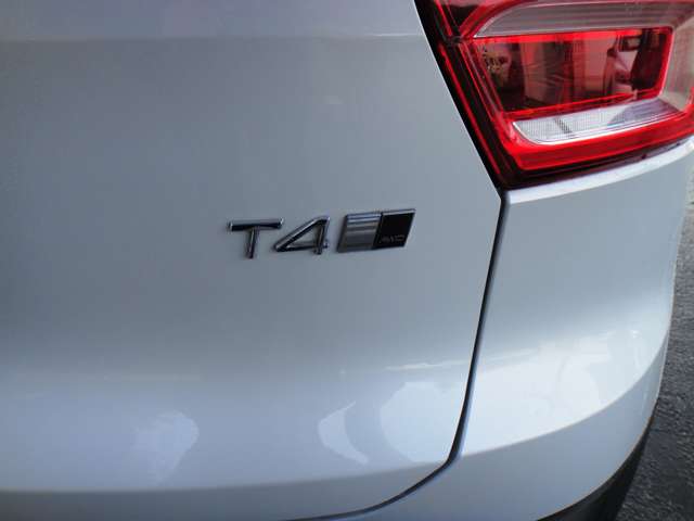 ボルボ ＸＣ４０ Ｔ４ ＡＷＤ インスクリプション ４ＷＤ R1年 (東北) 99