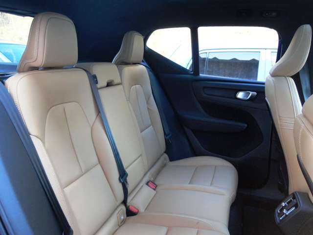 ボルボ ＸＣ４０ Ｔ４ ＡＷＤ インスクリプション ４ＷＤ R1年 (東北) 99