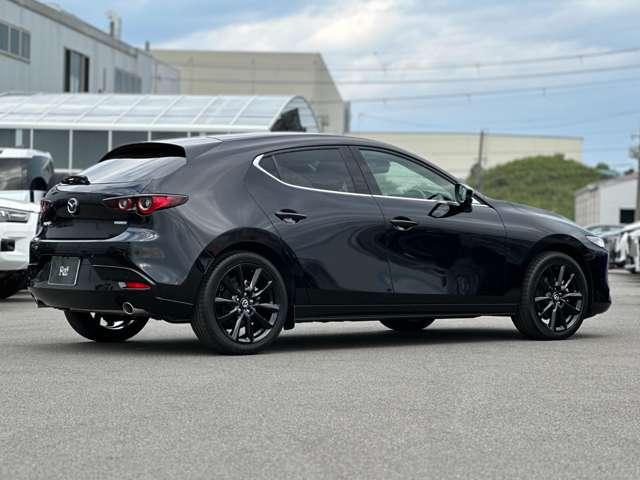 マツダ ＭＡＺＤＡ３　ファストバック １．８ ＸＤ ブラックトーンエディション ディーゼルターボ R5年 (近畿) 99