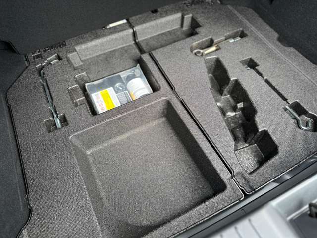 マツダ ＭＡＺＤＡ３　ファストバック １．８ ＸＤ ブラックトーンエディション ディーゼルターボ R5年 (近畿) 99