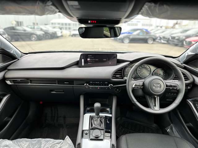 マツダ ＭＡＺＤＡ３　ファストバック １．８ ＸＤ ブラックトーンエディション ディーゼルターボ R5年 (近畿) 99