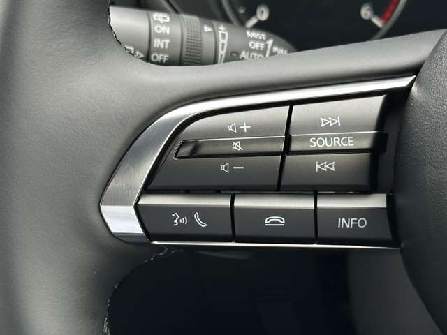 マツダ ＭＡＺＤＡ３　ファストバック １．８ ＸＤ ブラックトーンエディション ディーゼルターボ R5年 (近畿) 99