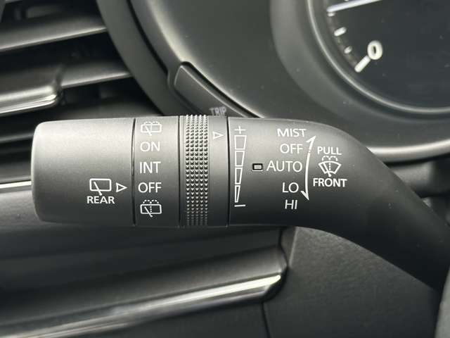 マツダ ＭＡＺＤＡ３　ファストバック １．８ ＸＤ ブラックトーンエディション ディーゼルターボ R5年 (近畿) 99