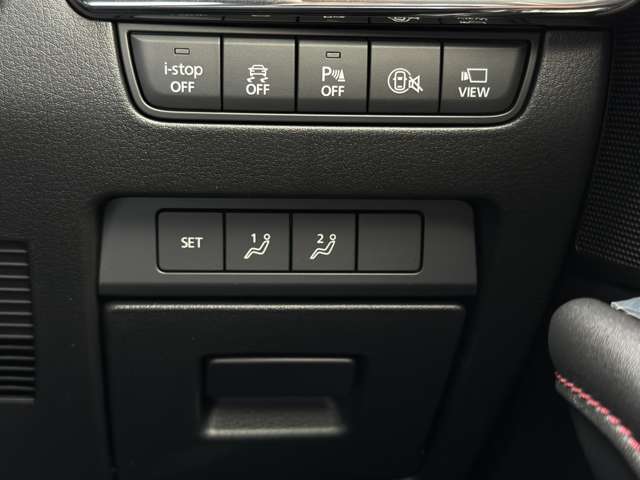 マツダ ＭＡＺＤＡ３　ファストバック １．８ ＸＤ ブラックトーンエディション ディーゼルターボ R5年 (近畿) 99