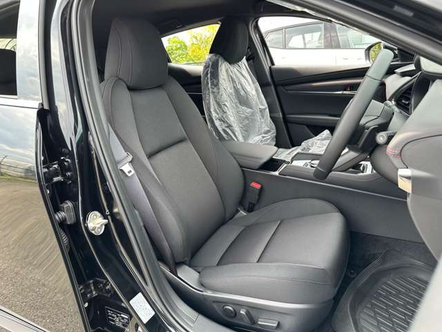 マツダ ＭＡＺＤＡ３　ファストバック １．８ ＸＤ ブラックトーンエディション ディーゼルターボ R5年 (近畿) 99