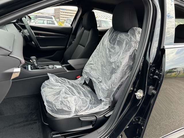 マツダ ＭＡＺＤＡ３　ファストバック １．８ ＸＤ ブラックトーンエディション ディーゼルターボ R5年 (近畿) 99