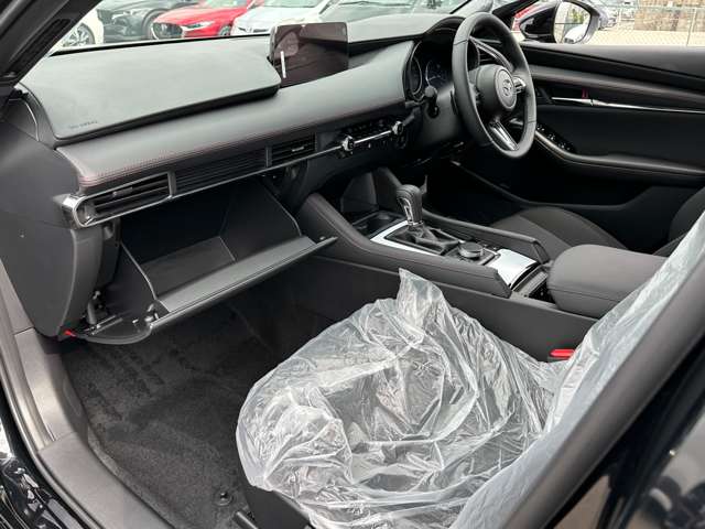 マツダ ＭＡＺＤＡ３　ファストバック １．８ ＸＤ ブラックトーンエディション ディーゼルターボ R5年 (近畿) 99