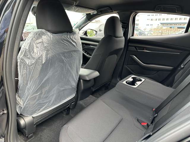 マツダ ＭＡＺＤＡ３　ファストバック １．８ ＸＤ ブラックトーンエディション ディーゼルターボ R5年 (近畿) 99