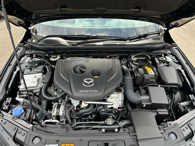 マツダ ＭＡＺＤＡ３　ファストバック １．８ ＸＤ ブラックトーンエディション ディーゼルターボ R5年 (近畿) 99