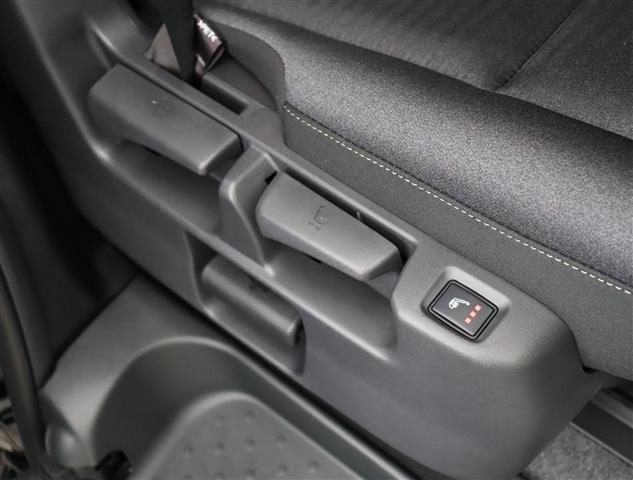 日産 セレナ ２．０ ハイウェイスターＶ R5年 (関東) 99