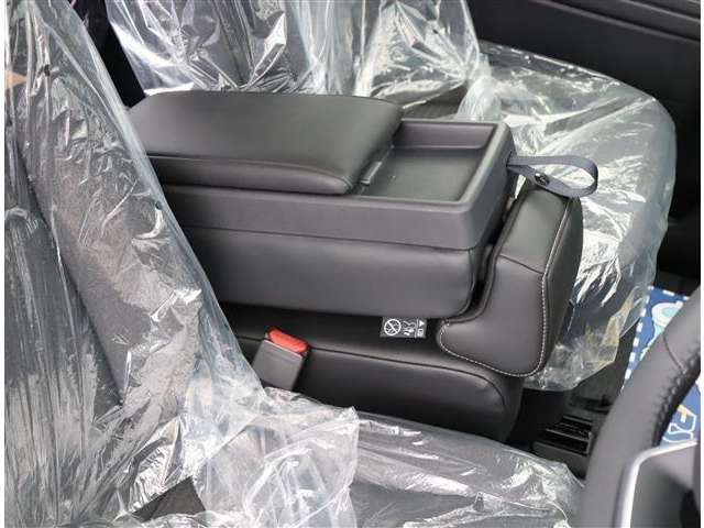 日産 セレナ ２．０ ハイウェイスターＶ R5年 (関東) 99