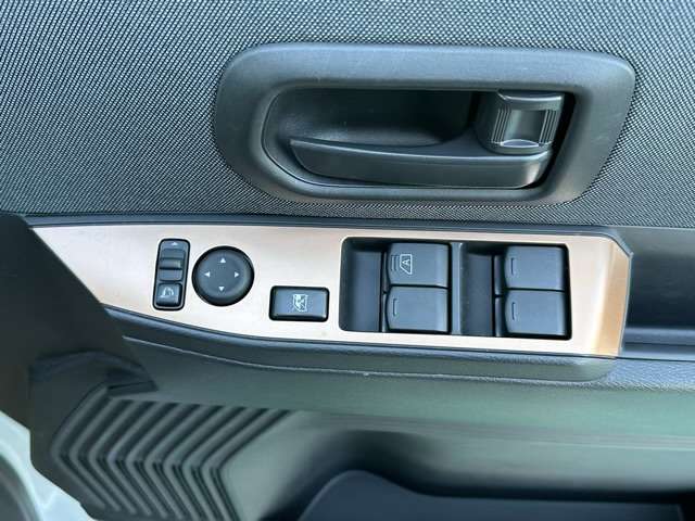 日産 サクラ Ｇ R4年 (東海) 99