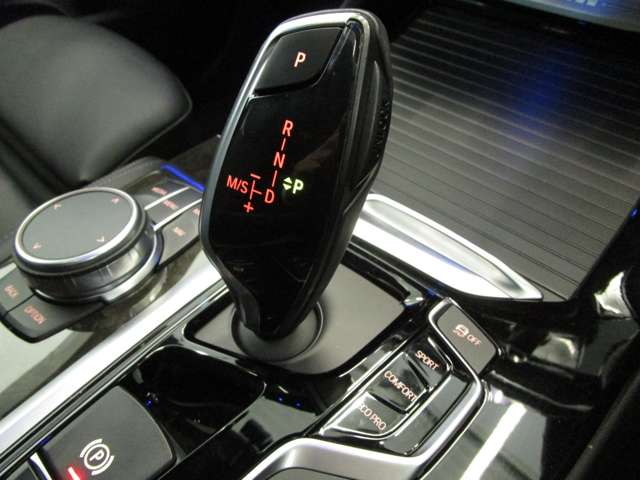 ＢＭＷ Ｘ３ Ｍ４０Ｄ ディーゼルターボ ４ＷＤ H30年 (近畿) 99