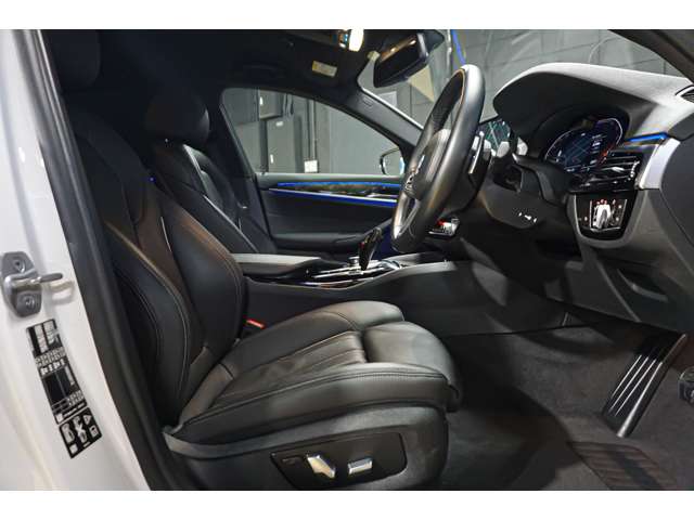 ＢＭＷ ５シリーズ ５２３Ｄ Ｘドライブ Ｍスポーツ ディーゼルターボ ４ＷＤ R4年 (北海道) 99