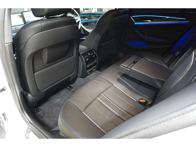 ＢＭＷ ５シリーズ ５２３Ｄ Ｘドライブ Ｍスポーツ ディーゼルターボ ４ＷＤ R4年 (北海道) 99