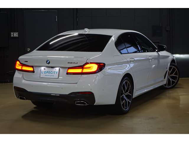 ＢＭＷ ５シリーズ ５２３Ｄ Ｘドライブ Ｍスポーツ ディーゼルターボ ４ＷＤ R4年 (北海道) 99